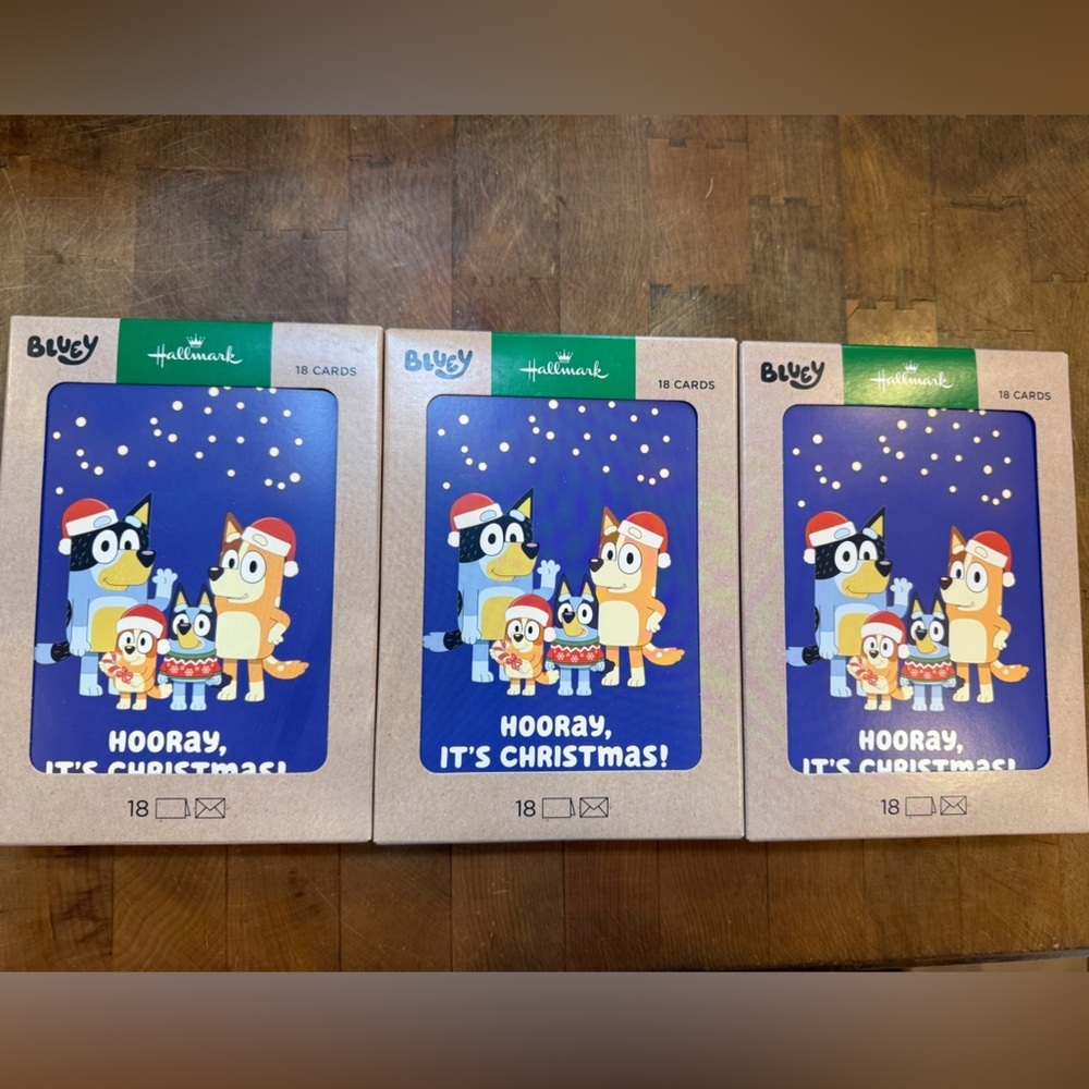 Hallmark Bluey Holiday Card Boxes Bluey Santa 54 Cards Hooray it’s Christmas - Picture 1 of 16
